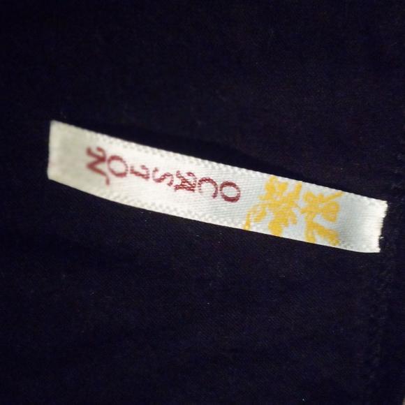 Top - Picture 2 of 2